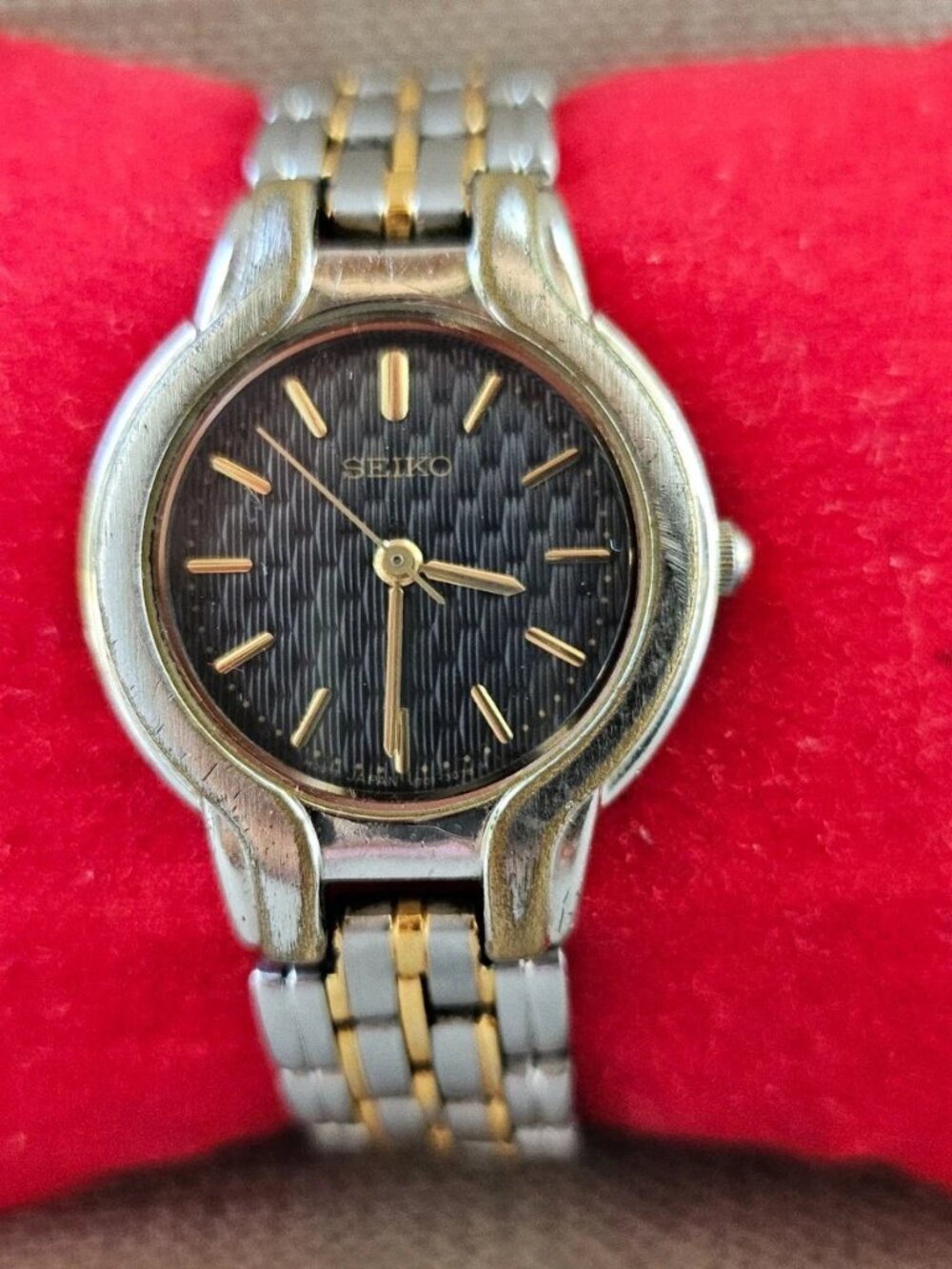 Vintage Seiko Ladies Wristwatch Gunmetal/Gold Tone Quartz Analog Wrist Watch - Picture 2 of 11
